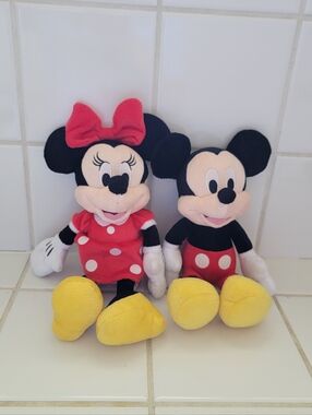 Disney Minnie Mouse & Mickey Mouse Plush Set